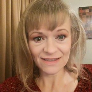 Meet your Posher, Treva